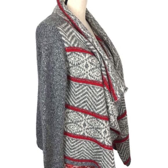 AMERICAN EAGLE Draped Cardigan Gray White Red Geometric Open Long Women's Small - Picture 4 of 7